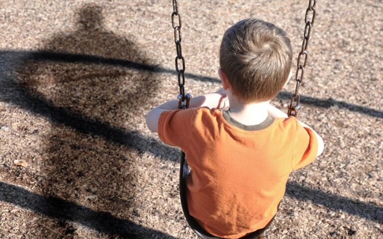 Λαμία: Φpiκη! 8χρονος πήγε για λογοθεραπεία και μέσα από τη ζωγραφιά του αποκάλυψε το ένοχο μυστικό της οικογένειας