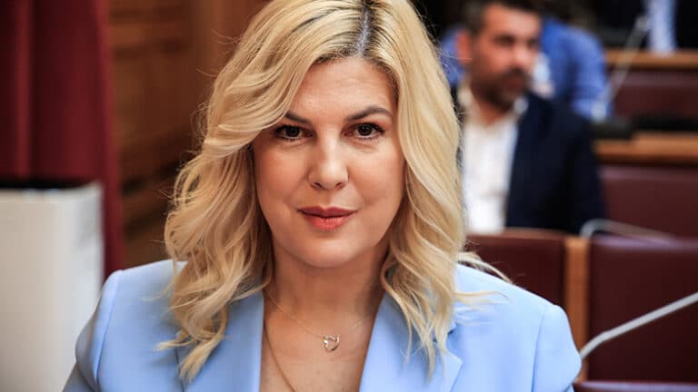 Εντάσσεται επίσημα στο ΠΑΣΟΚ η Ράνια Θρασκιά