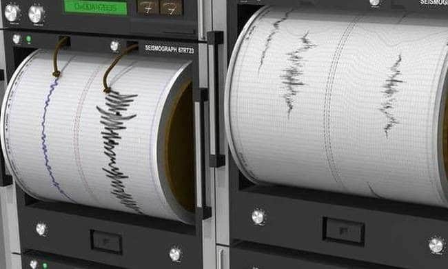 Πάνω από 200 σεισμοί μεταξύ Σαντορίνης και Αμοργού σε 48 ώρες – Έκτακτα μέτρα