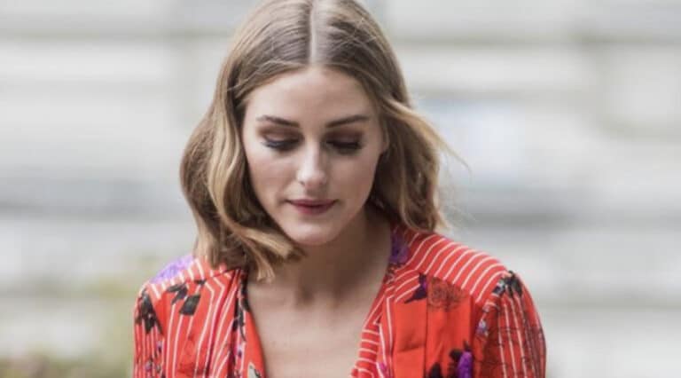 Φλοράλ αέρας στα Zara: 3 υπέροχα φορέματα για στιλάτες εμφανίσεις από τώρα και όλη την άνοιξη