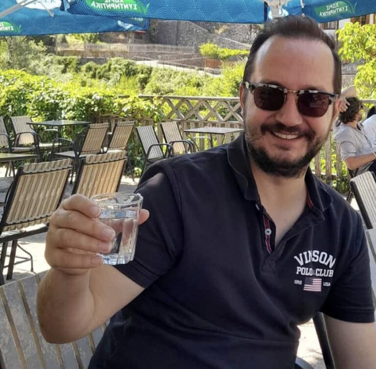 Βασίλης Καλογήρου: Η σορός του βρέθηκε σε απόσταση 4 ωρών από το σημείο που εξαφανίστηκε – Το ξέσπασμα της μητέρας του