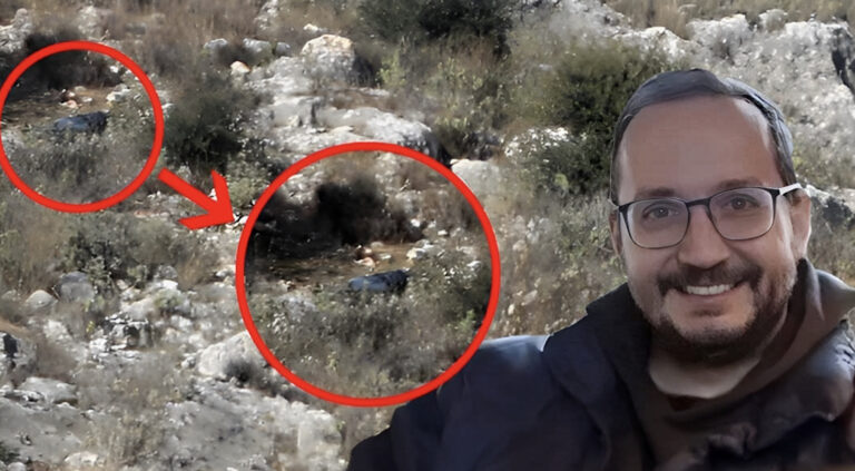 «Δεν υπάρχει ούτε μία στο εκατομμύριο να βρισκόταν εκεί πτώμα» δήλωσε κυνηγός της περιοχής.