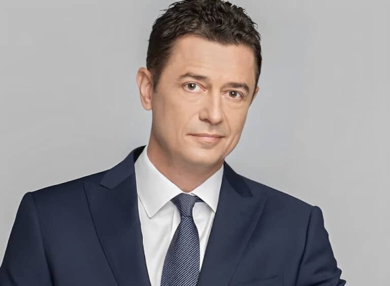 Ο Αντώνης Σρόιτερ στο νοσοκομείο για χειρουργείο – Εικόνα μέσα απο τον θάλαμο