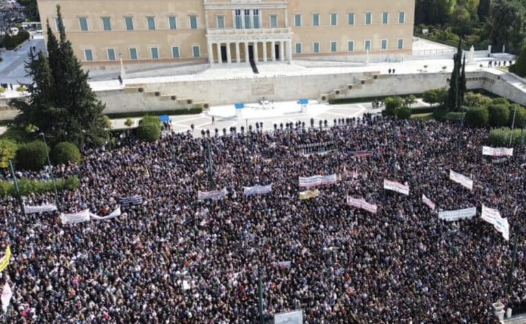 Τέμπη: Με δωρεάν υπηρεσίες σε νέους τιμούν οι γιατροί την επέτειο της τραγωδίας