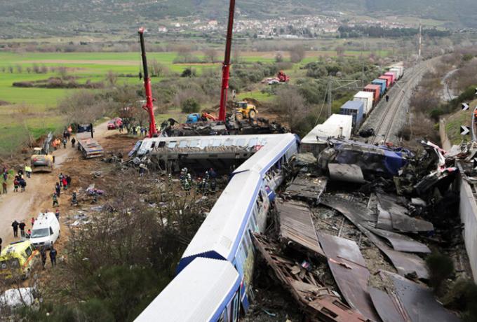 Τέμπη: Εύφλεκτα υγρά 3,5 τόνων μετέφερε στο πρώτο βαγόνι η εμπορική αμαξοστοιχία