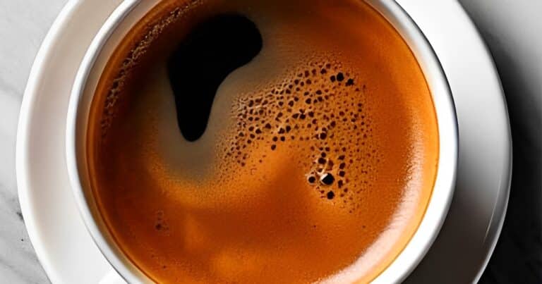 Δεν πρέπει ΠΟΤΕ να πίνετε καφέ μαζί με αυτά τα  10 φάρμακα