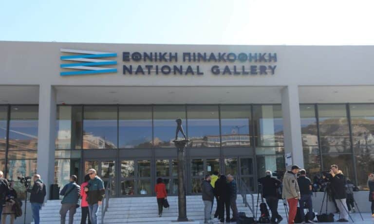 Η Εθνική Πινακοθήκη… ξαναχτυπά: Απέρριψε γλυπτά με ήρωες του 1821!