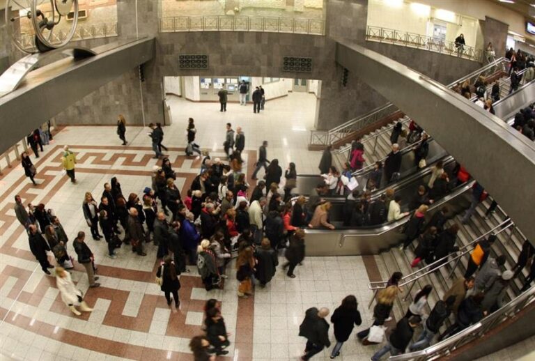 Μετρό: Κλείνουν από νωρίς τους σταθμούς «Πανεπιστήμιο» και «Σύνταγμα» την Παρασκευή, μέρα νέων συγκεντρώσεων