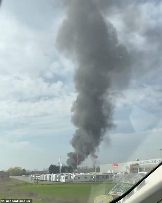 96556451 14535435 smoke billows over the calin concrete company today after a fren a 43 1742920401744 converted
