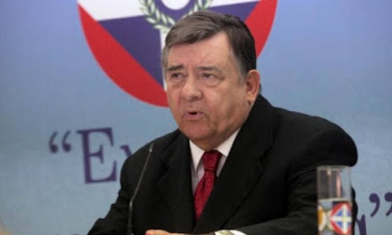 Ο Γιώργος Καρατζαφέρης διαγράφηκε από τον ΛΑΟΣ – Τι αναφέρει η ανακοίνωση
