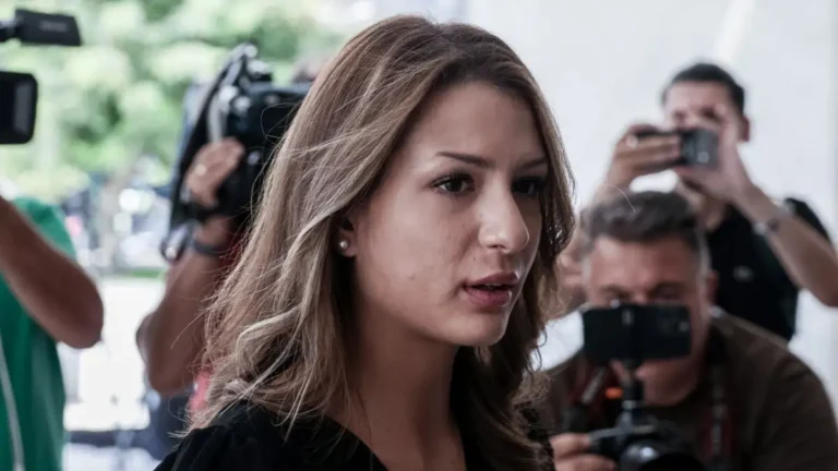 Χειροπέδες στη Γεωργία Μπίκα – Οδηγούσε μεθυσμένη και προκάλεσε τροχαίο