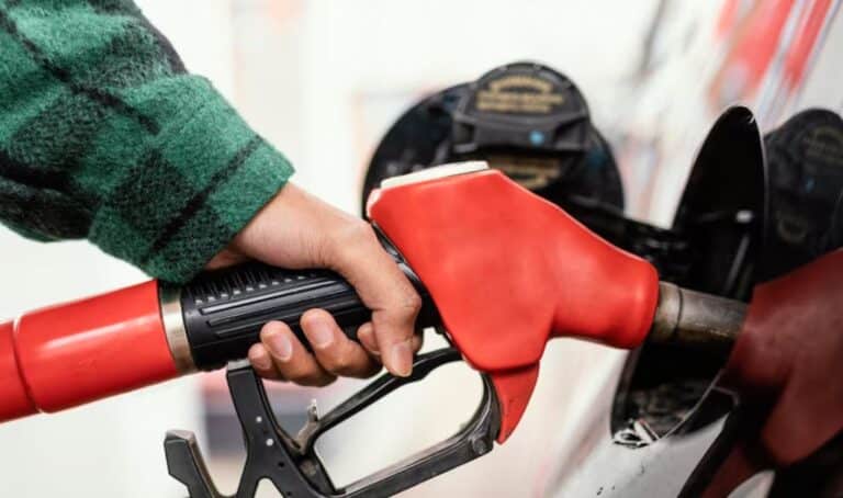 Έρχεται «σοκ και δέος» για τους κάτοχους diesel αυτοκινήτων