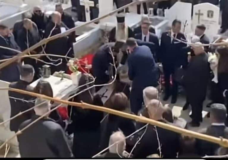 Σάλος με το απαράδεκτο βίντεο – Ο Κούγιας στην τελευταία κατοικία του στο Α’ νεκροταφείο 