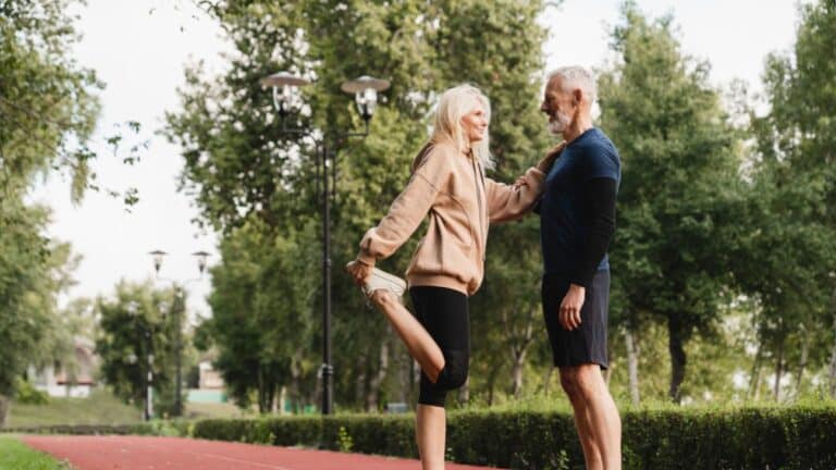 Όχι το περπάτημα, ούτε το κολύμπι – Αυτή η άσκηση είναι το κλειδί για την καλή υγεία μετά τα 50