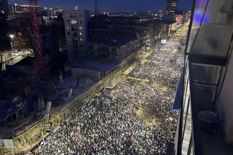 Σερβία: Παραιτήθηκε και επίσημα η κυβέρνηση για την τραγωδία στο Νόβι Σαντ