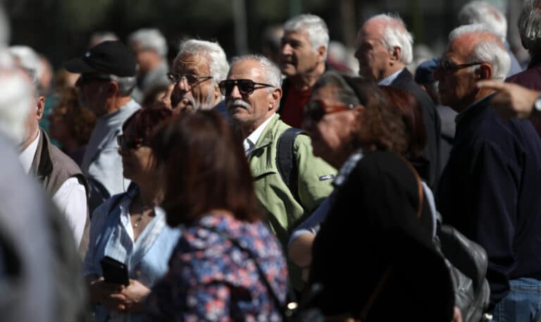Αλλαγές στα όρια ηλικίας συνταξιοδότησης από το 2027 – Τι αναφέρει έκθεση του ΟΟΣΑ
