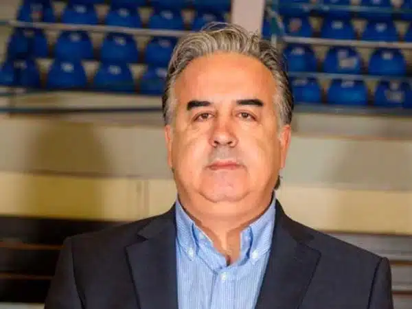 skretas kostas ikaroi trikalon