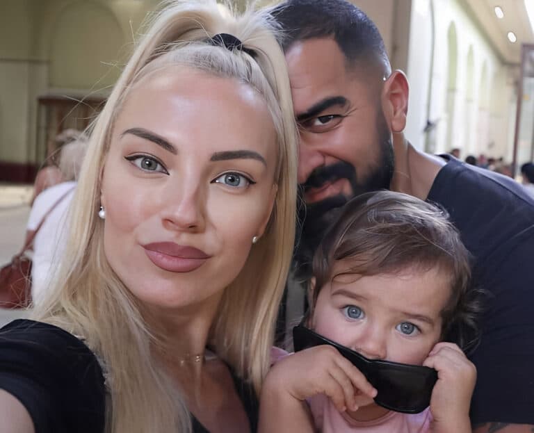 Τζούλια Νόβα: «Τα πράγματα ήταν ζόρικα στη σχέση με τον άντρα μου μετά τη γέννηση της κόρης μας»