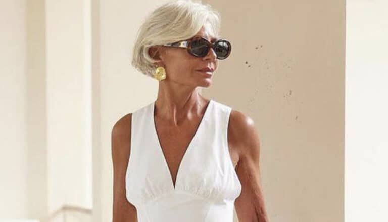 Η αλάνθαστη τεχνική ρουζ για γυναίκες άνω των 50: Λάμψη και εφέ λίφτινγκ στο πρόσωπο