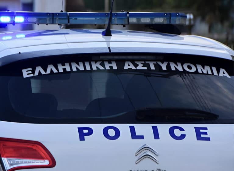 Άγρια επίθεση σε παρέα ανηλίκων στην Κηφισιά από ομάδα κουκουλοφόρων