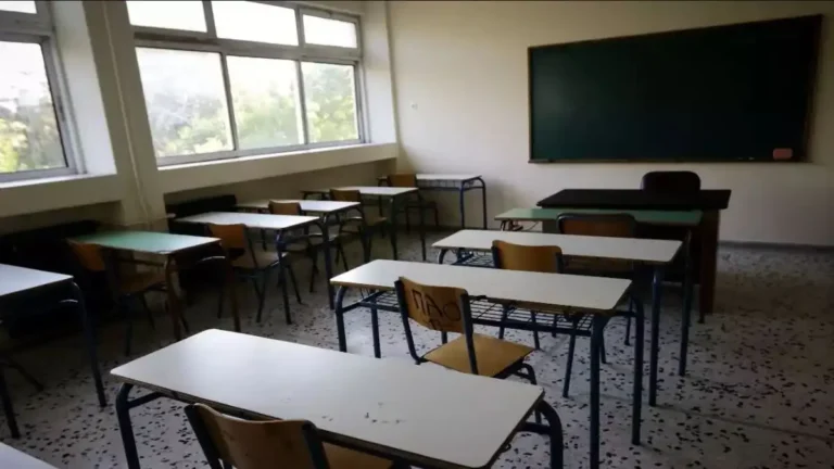 Λάρισα: 9χρονο αγοράκι πνίγηκε τρώγοντας πορτοκάλι στο σχολείο – Μεταφέρεται στη ΜΕΘ του Πανεπιστημιακού Νοσοκομείου