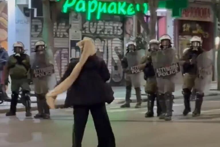 Θεσσαλονίκη – Τέμπη: H πιο viral στιγμή του νέου συλλαλητηρίου – Δείτε τι έγινε