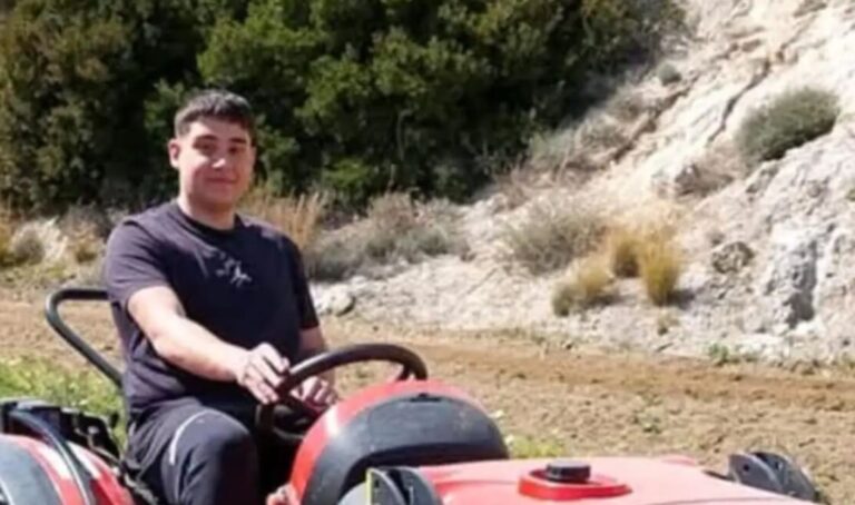 Σπαραγμός για τον 19χρονο Γιάννης που έχασε σήμερα τη ζωή του σε τροχαίο