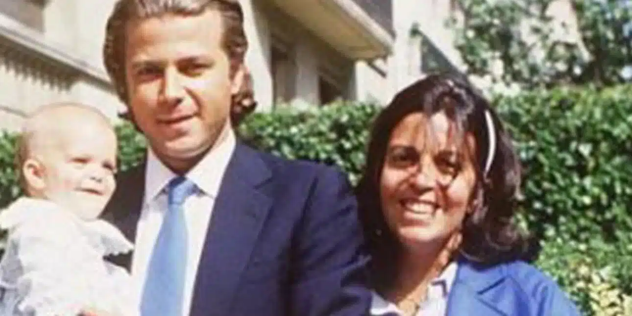 athina wnasi tieri