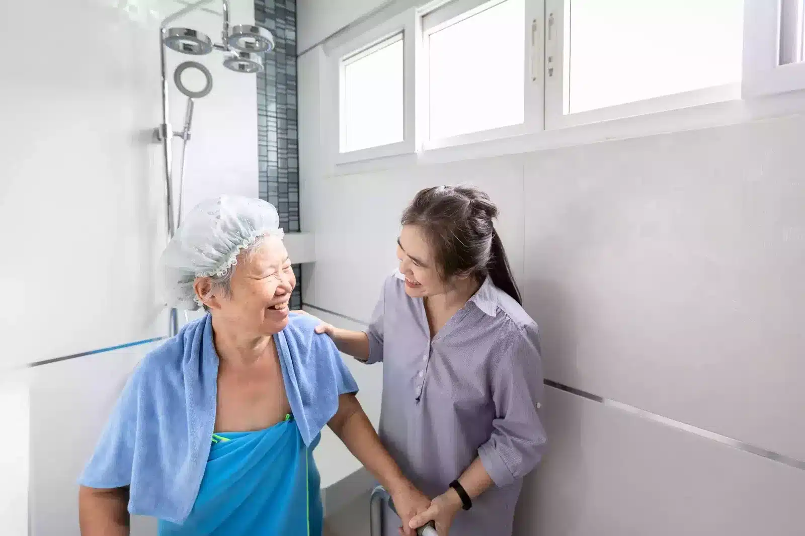 bathroom assistance scaled 1