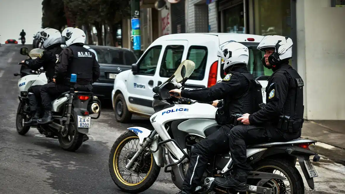 dias32