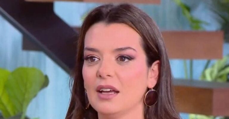Νικολέττα Ράλλη για τον σύζυγό της: «Αν δεν είχαμε το παιδί, θα είχαμε χωρίσει – Έχουμε ένα μοντέλο οικογένειας που είμαστε μαμά και μπαμπάς»
