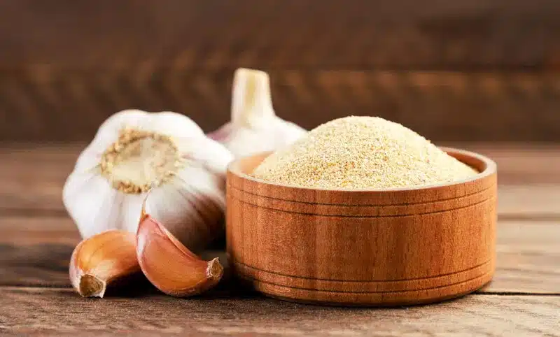 garlic powder cloves feature 800x482 1