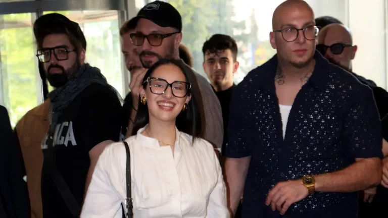 Η Klavdia βραβεύτηκε από την ΕΡΤ: «Ήσουν σπουδαία, μας έκανες υπερήφανους»