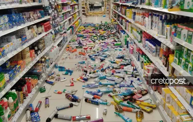 Η στιγμή του σεισμού και εικόνες από την Κρήτη μετά τα 6,1 Ρίχτερ, πετάχτηκαν οι άνθρωποι από τα κρεβάτια τους