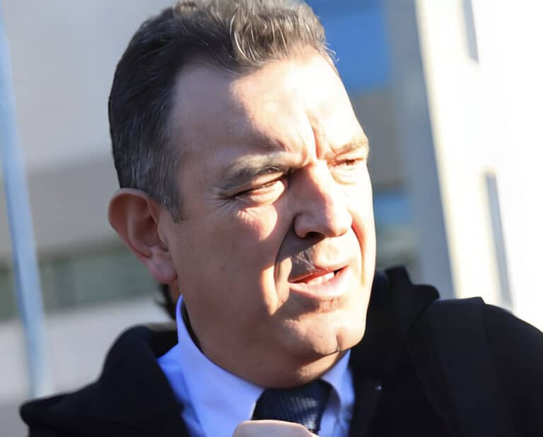 Διαγράφεται ο Νίκος Παπαδόπουλος μετά τον βανδαλισμό στην Εθνική Πινακοθήκη