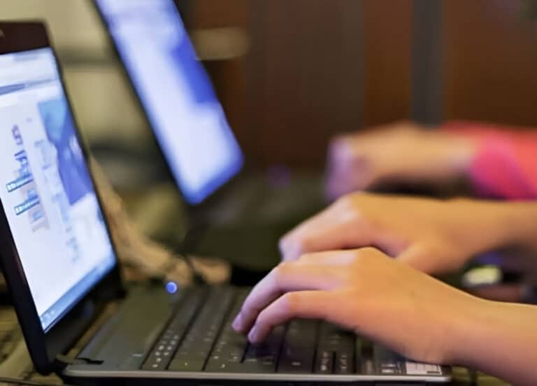 Έγινε κι’ αυτό! Λογιστής εξαπάτησε 4.000 Ρομά, απάτn εκατομμυρίων εupώ