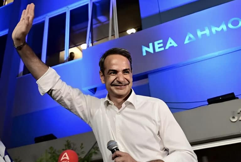 Δημοσκόπηση Real Polls: Σκαρφαλώνει στο 32% η Νέα Δημοκρατία – Φλερτάρει με το 20% η Ζωή Κωνσταντοπούλου