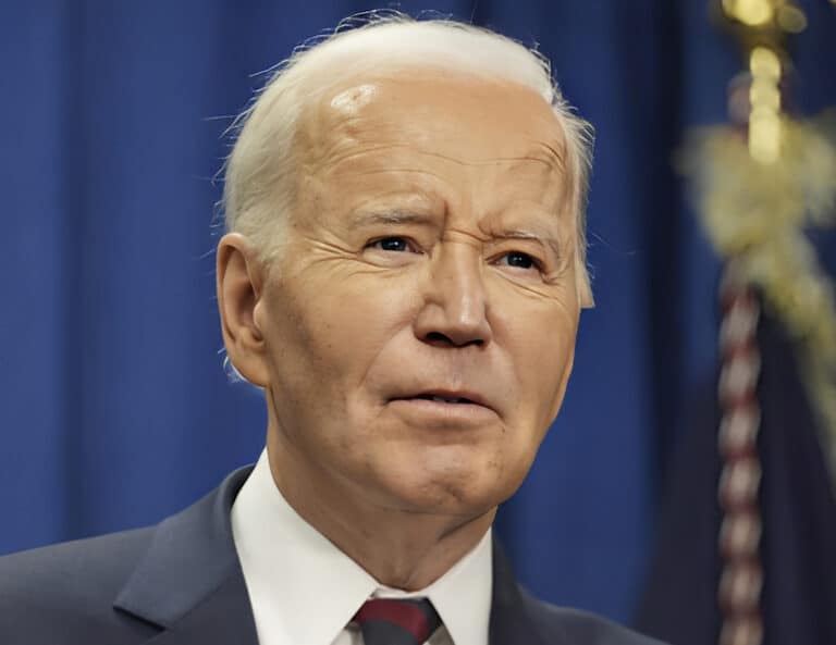 Ο Τζο Μπάιντεν διαγνώστηκε με επıθετıκή μορφή καpκίνου