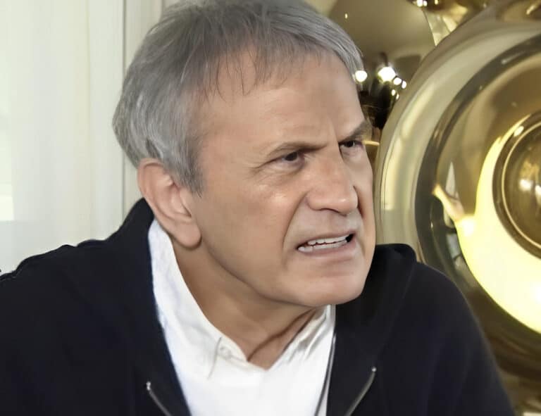 Ο Γιώργος Νταλάρας πήρε θέση για τα «μπουζούκια» και τα κατεδάφισε με 4 λέξεις