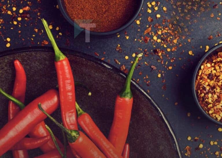 8 οφέλη για την υγεία από του πιπεριού καγιέν και γιατί αξίζει μια θέση στο φαρμακείο σας