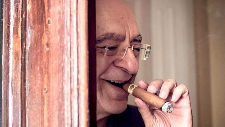 Θα βάλει φωτιά στη late night ζώνη: H νέα σειρά μυστηρίου του Πάνου Κοκκινόπουλου περνά τη μυθοπλασία στην επόμενη πίστα