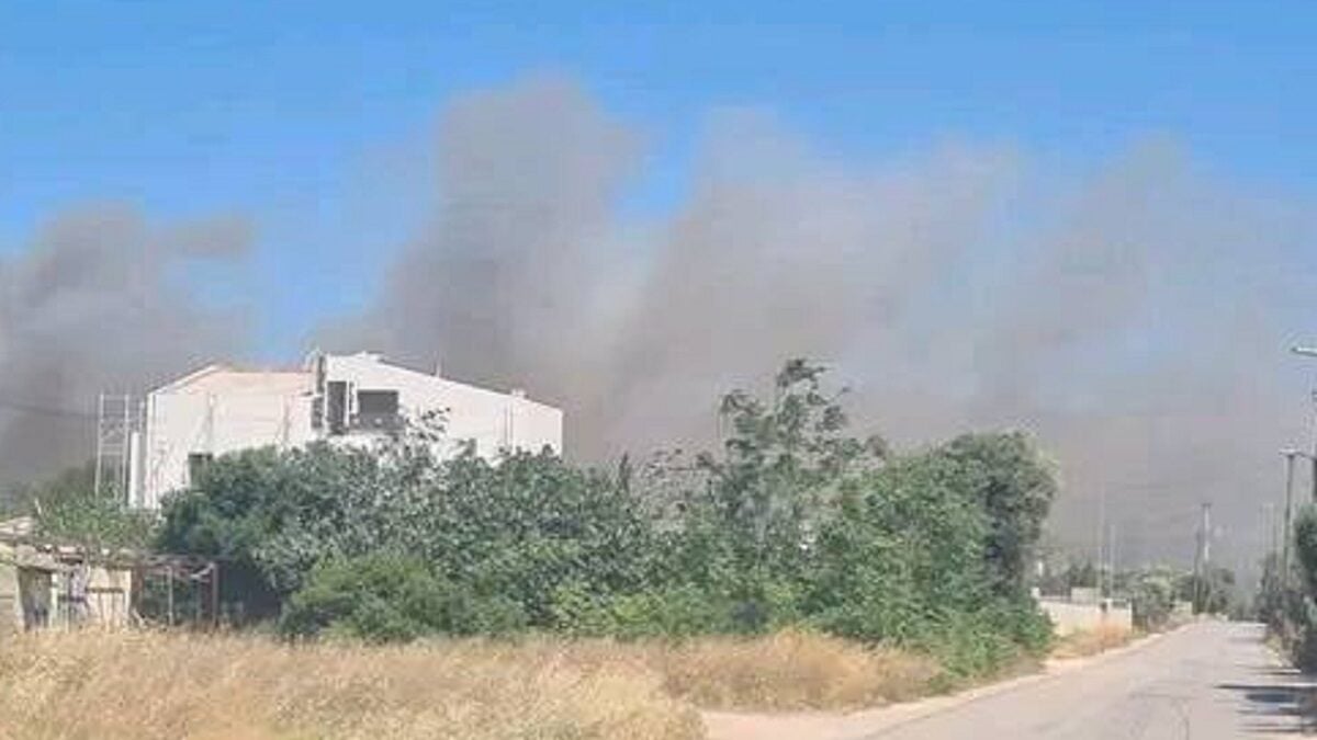 Έκτακτο μεγάλη φωτιά τώρα κοντα σε σπίτια - Συναγερμός στην Πυροσβεστική 1 anavissos 1200x675 1