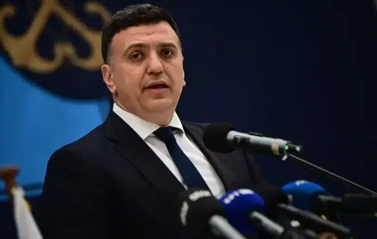 Βασίλης Κικίλιας: Στον Θάλαμο Επιχειρήσεων με την ηγεσία του Λιμενικού – Σε πλήρη ετοιμότητα το Υπουργείο Ναυτιλίας