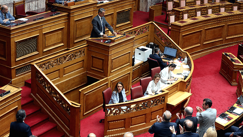 kur mitsotakis eimaste anamesa stis protes chores sta thanatifora trochaia stin europi o kompos omos efthase sto chteni