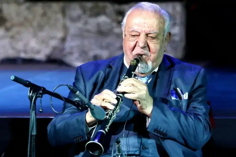 Πέθανε ο Πετρολούκας Χαλκιάς, ο μεγάλος δεξιοτέχνης και θρύλος του κλαρίνου