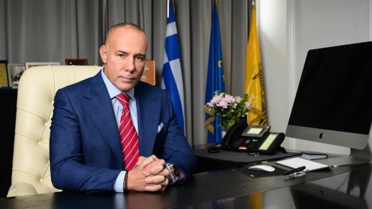 salapataras nikos.jpg