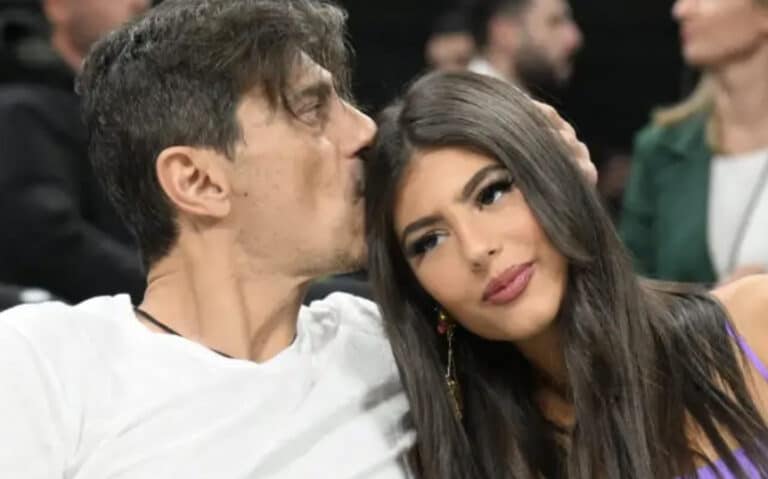 Οι αδερφοί Αγγελόπουλοι μήνυσαν τη Δέσποινα Γιαννακοπούλου
