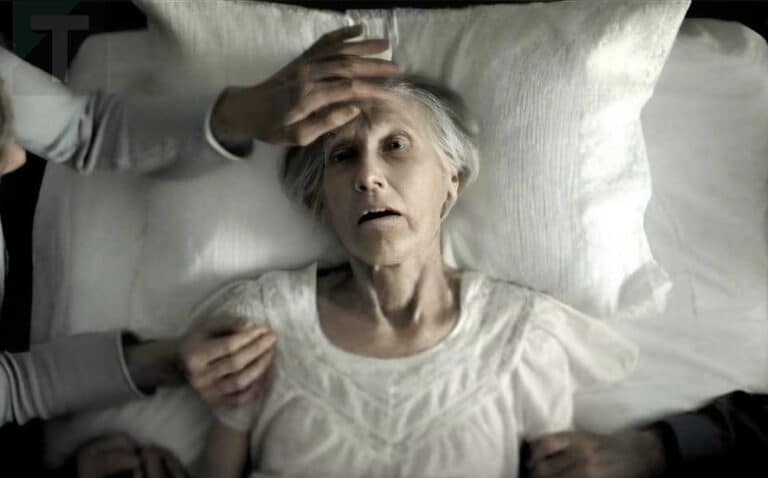 Νοσοκόμα σε μονάδα ετοιμοθάνατων αποκαλύπτει τα 5 μεγαλύτερα πράγματα που μετανιώνουν οι άνθρωποι  λίγο πριν πεθάνουν