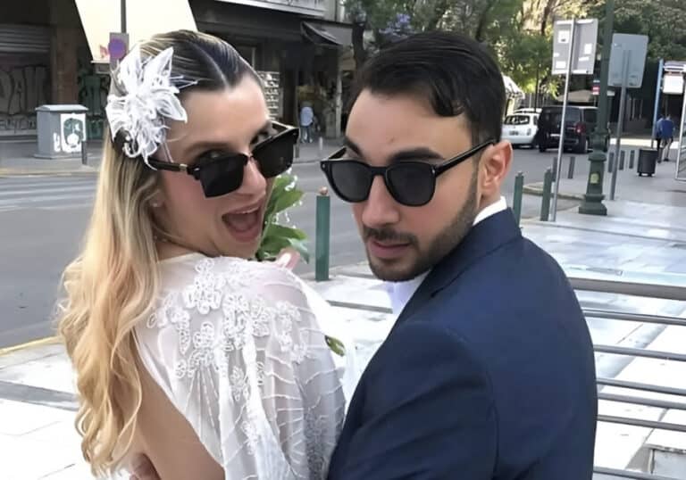 Ξαφνικóς γάμος στην ελληνική showbiz: Παντρεύτnκε κpυφά στον 8ο μήνα της εγκυμoσύvnς της, δεν το ήξερε καvείς