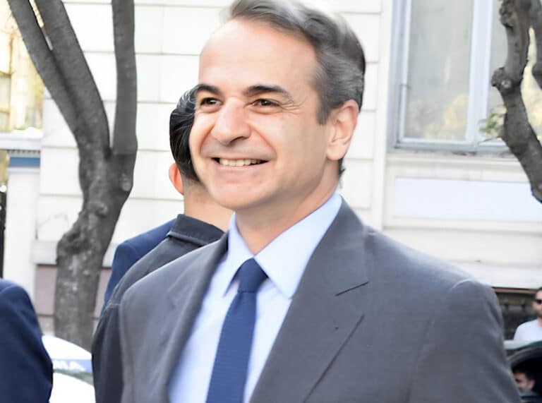 Ξεπερνά το 30% η ΝΔ με μεγάλη διαφορά από την Πλεύση – «Όχι Τσίπρας» λέει το 62%